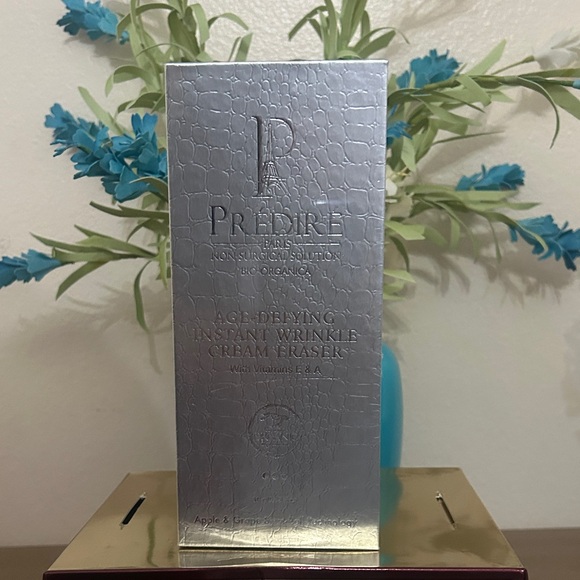 PRÉDIRÉ Paris Age-Defying Instant Wrinkle Eraser - Picture 4 of 6